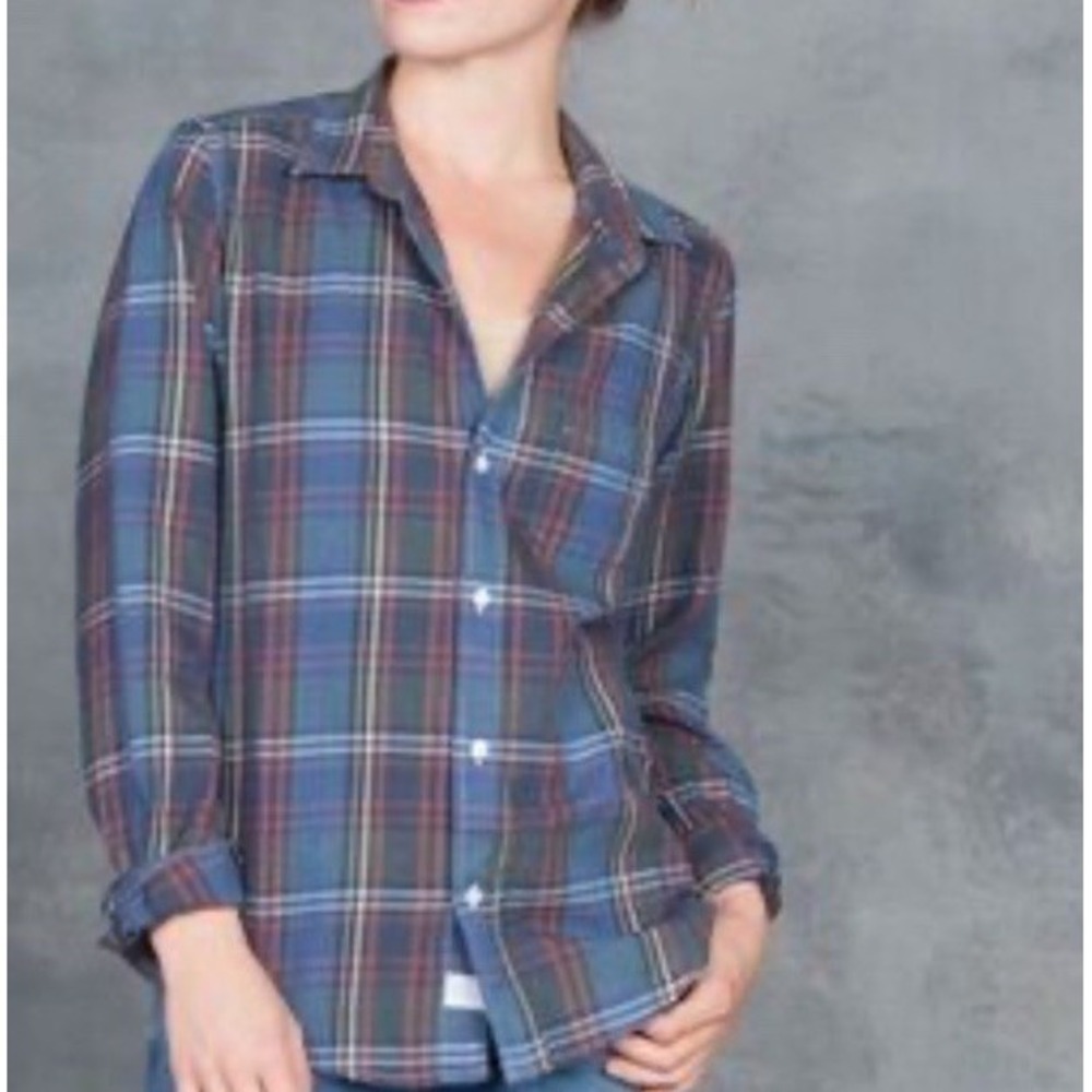 Frank & Eileen  Relaxed Button-Up Shirt in a blue/multi‎ plaid Sz S